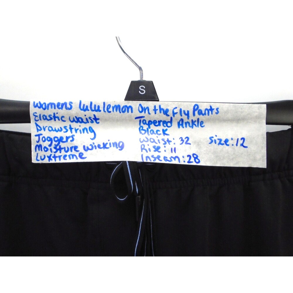 Lululemon Women Size 12 (32x28) Black On The Fly Woven Jogger Pants Multi-Pocket - Picture 3 of 6